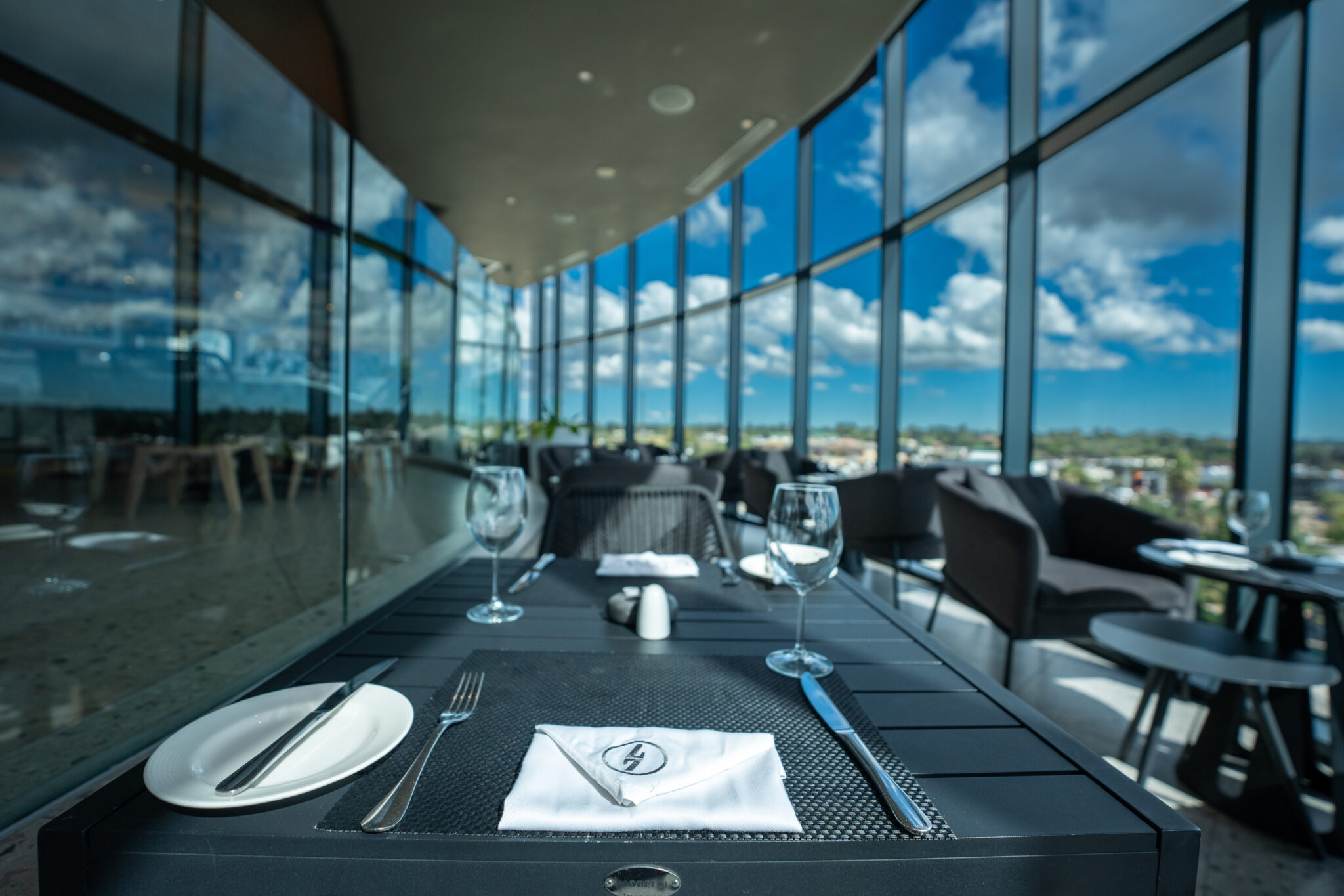 Dining - Level Seven Restuarant